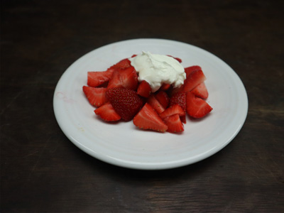 strawberries-with-whip-cream